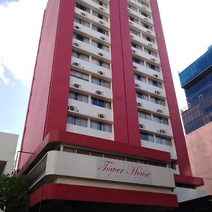 Hotel Tower House Suites